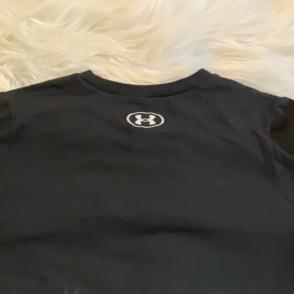 Under Armour Black Short Sleeve Tee Casual Wear - Picture 3 of 3